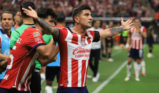 CHIVAS DIO EL PRIMER GOLPE ANTE EL TOLUCA