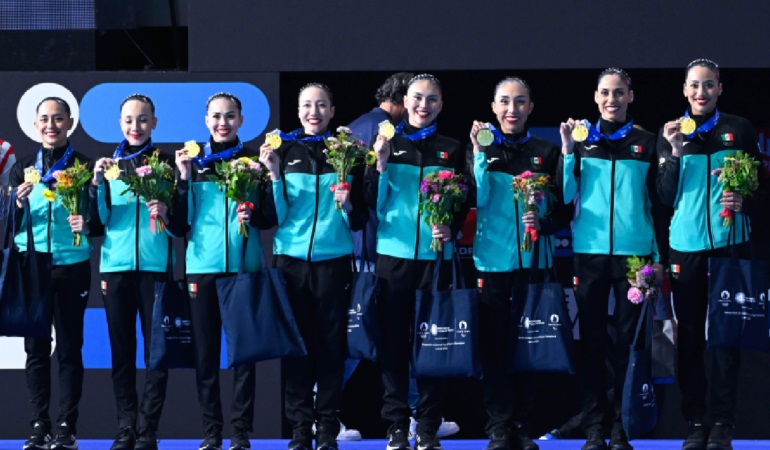 CAMPEONAS DE NATACIÓN MANDAN MENSAJE A ANA GUEVARA: ‘NO TIRAMOS LA TOALLA, PORQUE SI NO QUÉ VENDEMOS’